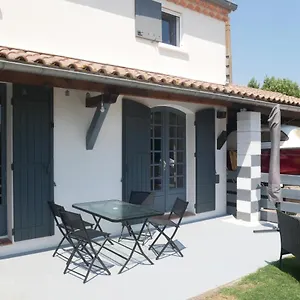 La Petite Maison , Arles Frankreich