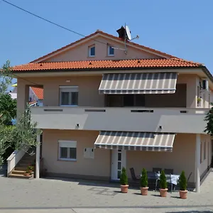 Apartman Silvija , Vrh (Krk) Kroatien